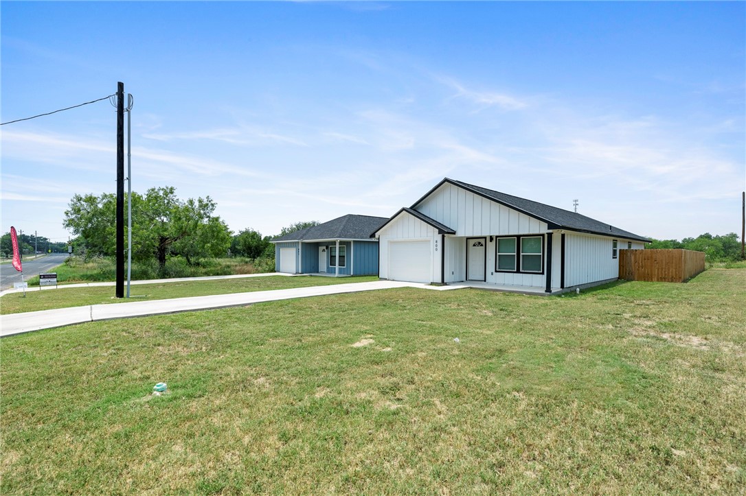 View Beeville, TX 78102 house