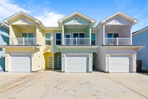 Photo of 14010 Fortuna Bay Drive #C, Corpus Christi, TX 78418 (MLS # 471402)