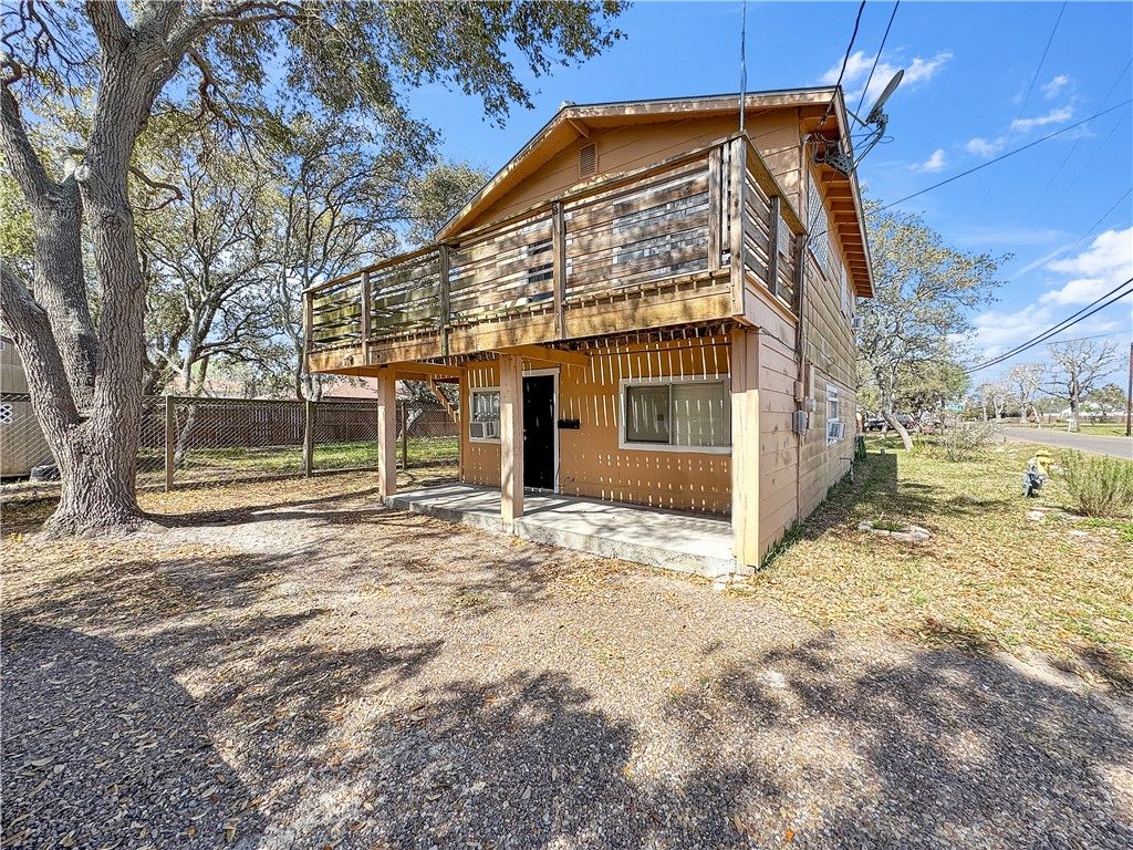 listing image 0