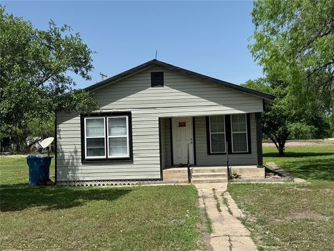 A home in George West