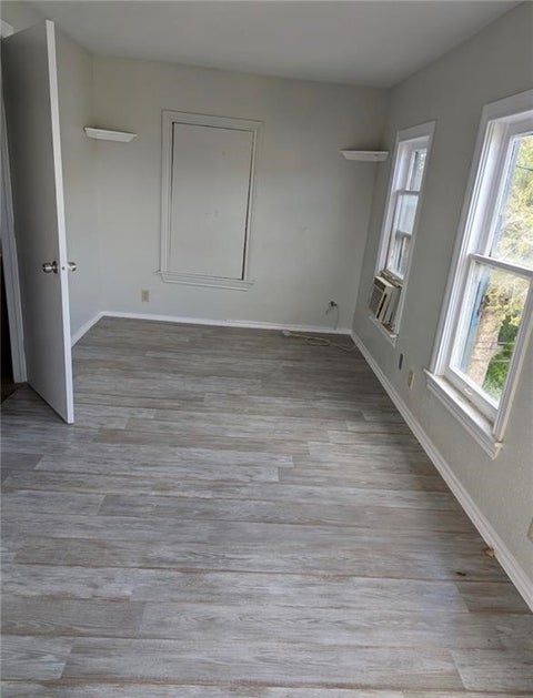Tiny photo for 121 Blevins Street, Corpus Christi, TX 78415 (MLS # 482289)