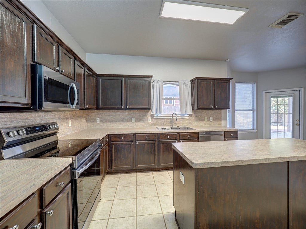 7401 Lake Livingston
