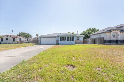 Tiny photo for 2309 Ollie Street, Corpus Christi, TX 78418 (MLS # 481881)