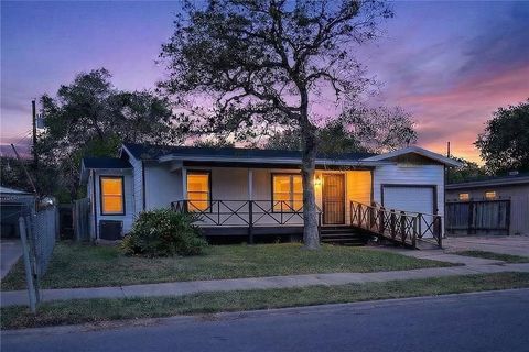 Photo of 758 Sheridan Drive, Corpus Christi, TX 78412 (MLS # 473877)