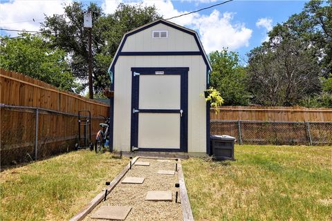 A home in Beeville