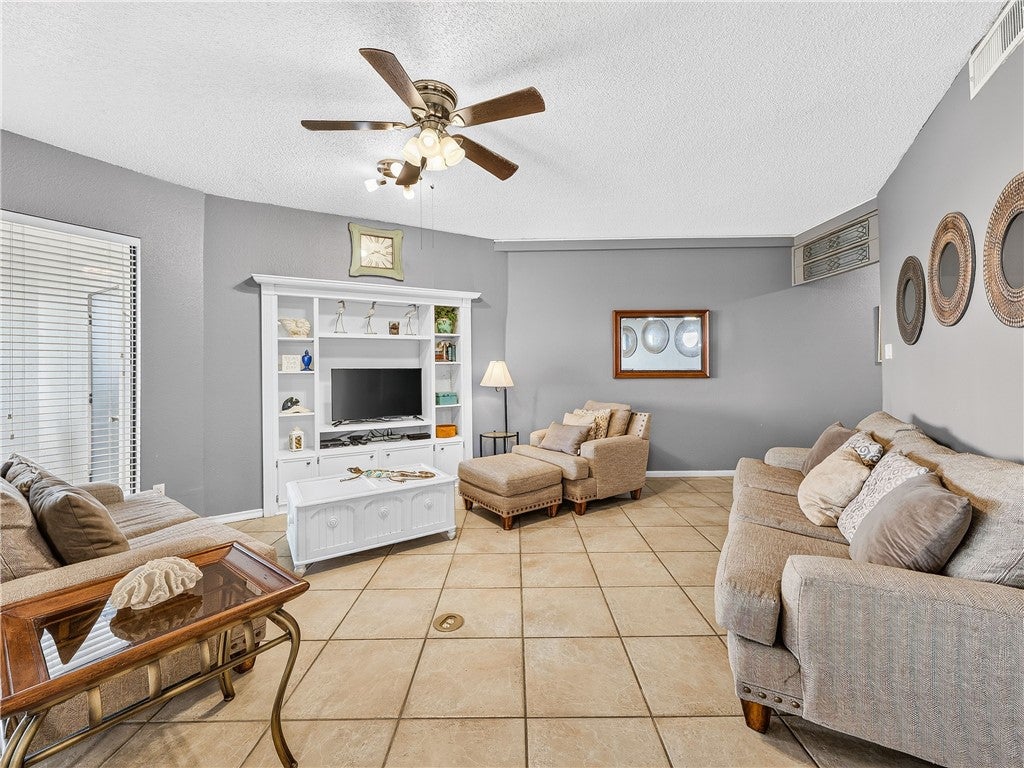 6317 State Highway 361 6106