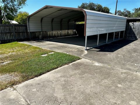 A home in Sinton