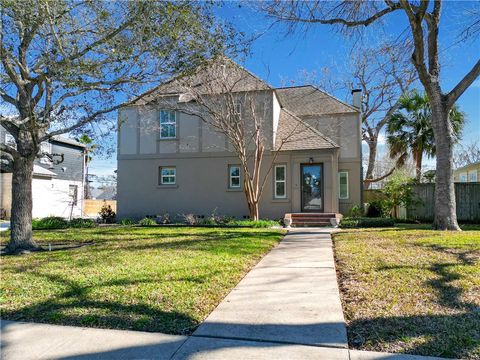 Photo of 521 Del Mar Boulevard, Corpus Christi, TX 78404 (MLS # 470713)
