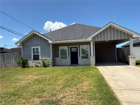 Photo of 335 S 16th Street, Kingsville, TX 78363 (MLS # 482207)