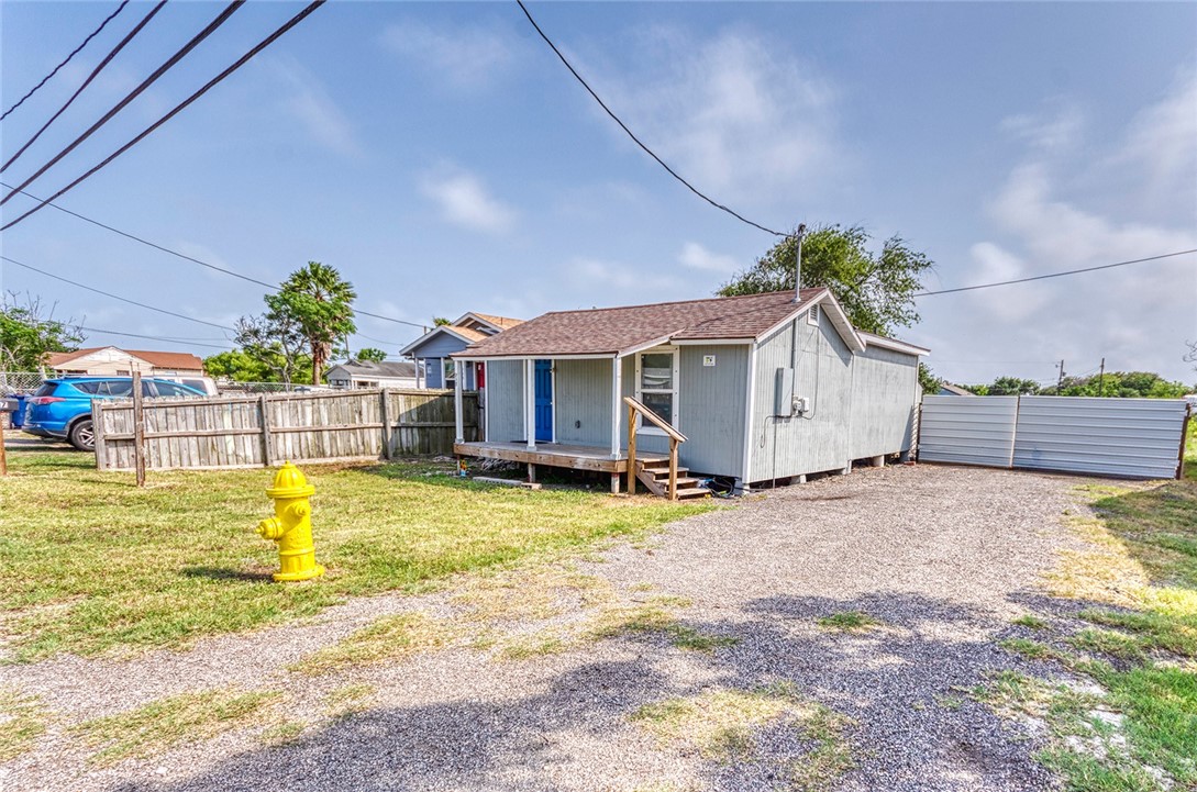 Corpus Christi, Texas 78418, United States, 2 Bedrooms Bedrooms, ,1 BathroomBathrooms,Residential,Pending,58925