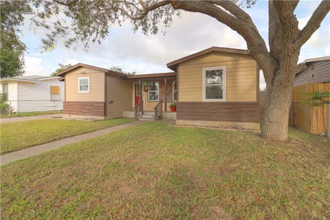 Photo of 4310 Mistletoe Drive, Corpus Christi, TX 78411 (MLS # 476623)