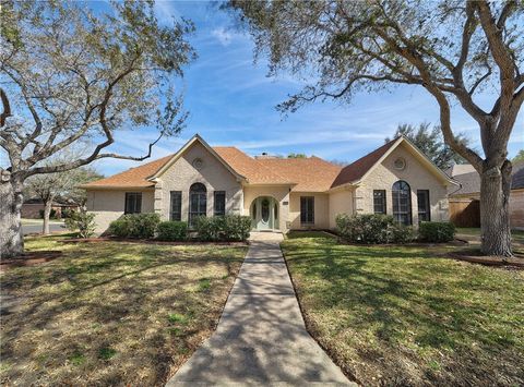 Photo of 7802 Etienne Drive, Corpus Christi, TX 78414 (MLS # 472696)