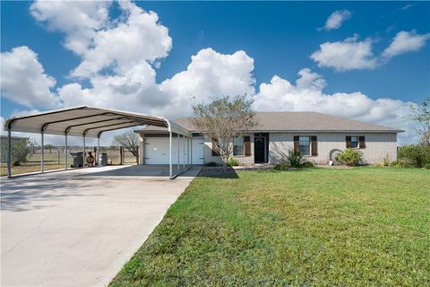 A home in Orange Grove