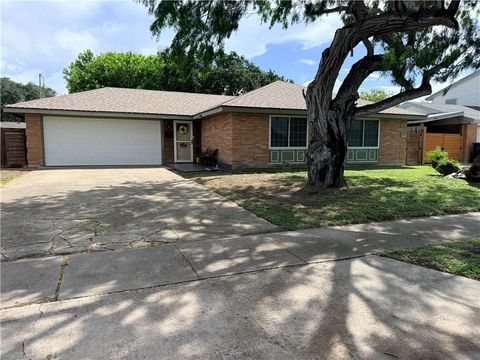 Photo of 7110 Southhaven Drive, Corpus Christi, TX 78412 (MLS # 477973)
