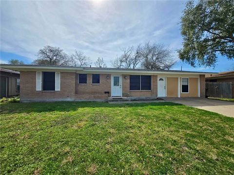 Photo of 4033 Key West Drive, Corpus Christi, TX 78411 (MLS # 471866)