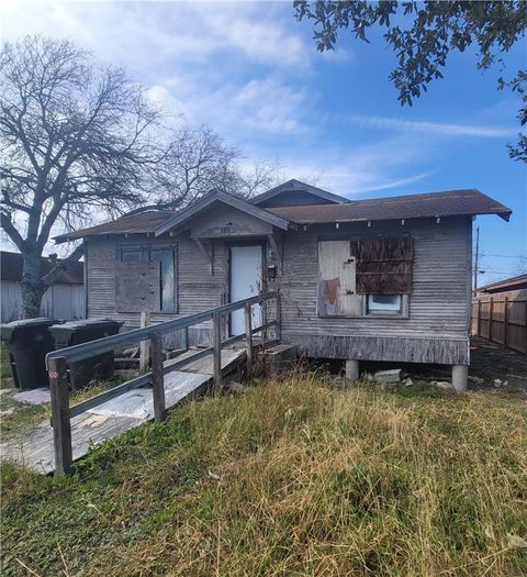 Photo of 2921 Sabinas Street, Corpus Christi, TX 78405 (MLS # 471541)