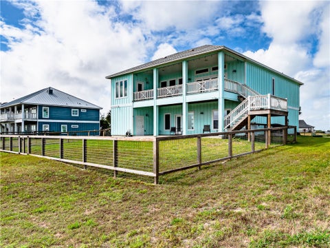 Tiny photo for 9 Northpointe Drive, Rockport, TX 78382 (MLS # 481768)