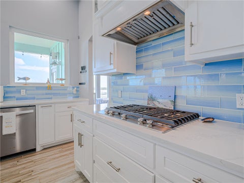 Tiny photo for 9 Northpointe Drive, Rockport, TX 78382 (MLS # 481768)