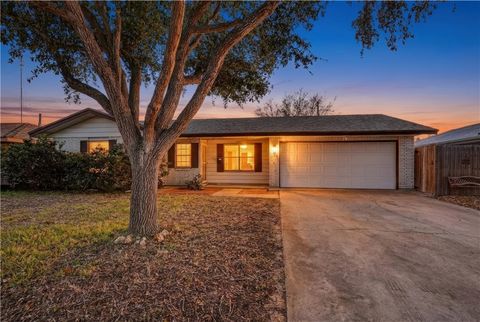 Photo of 1617 Spicewood Drive, Corpus Christi, TX 78412 (MLS # 472077)
