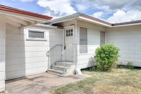 A home in Bishop