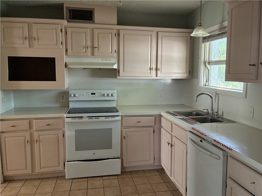 4234 Dakin Place
