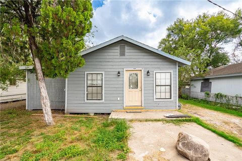 Photo of 1216 Espinoza Street, Corpus Christi, TX 78405 (MLS # 472662)