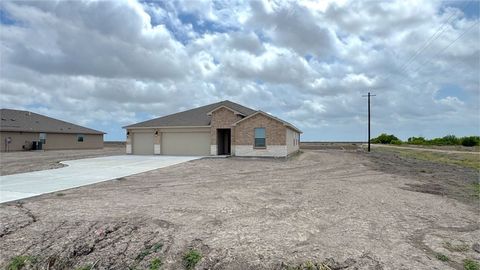 Photo of 870 Fisher's Island Circle, Corpus Christi, TX 78415 (MLS # 474503)