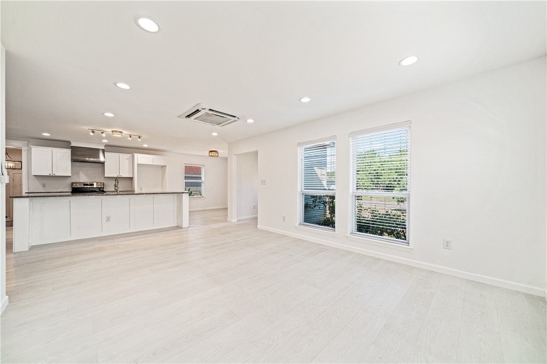 437 Homecrest Street