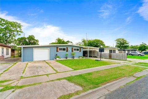 Photo of 3910 Lincoln Street, Corpus Christi, TX 78415 (MLS # 476929)
