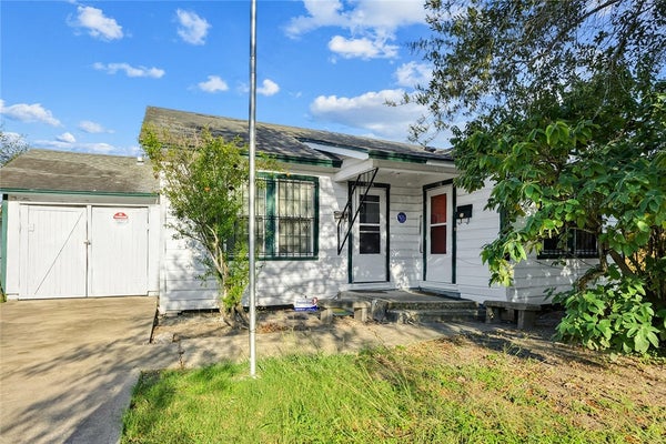 1636 15TH ST, CORPUS CHRISTI, TX 78404 - Image 959cd27b40d539a01389b9247a40071b/3359487689