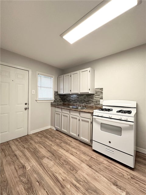 Tiny photo for 2308 Mary Street #B, Corpus Christi, TX 78405 (MLS # 481835)