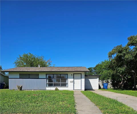 Photo of 4709 Willowbrook Drive, Corpus Christi, TX 78411 (MLS # 477789)