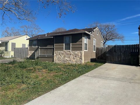 Photo of 1546 Wynwood Street, Corpus Christi, TX 78415 (MLS # 471745)