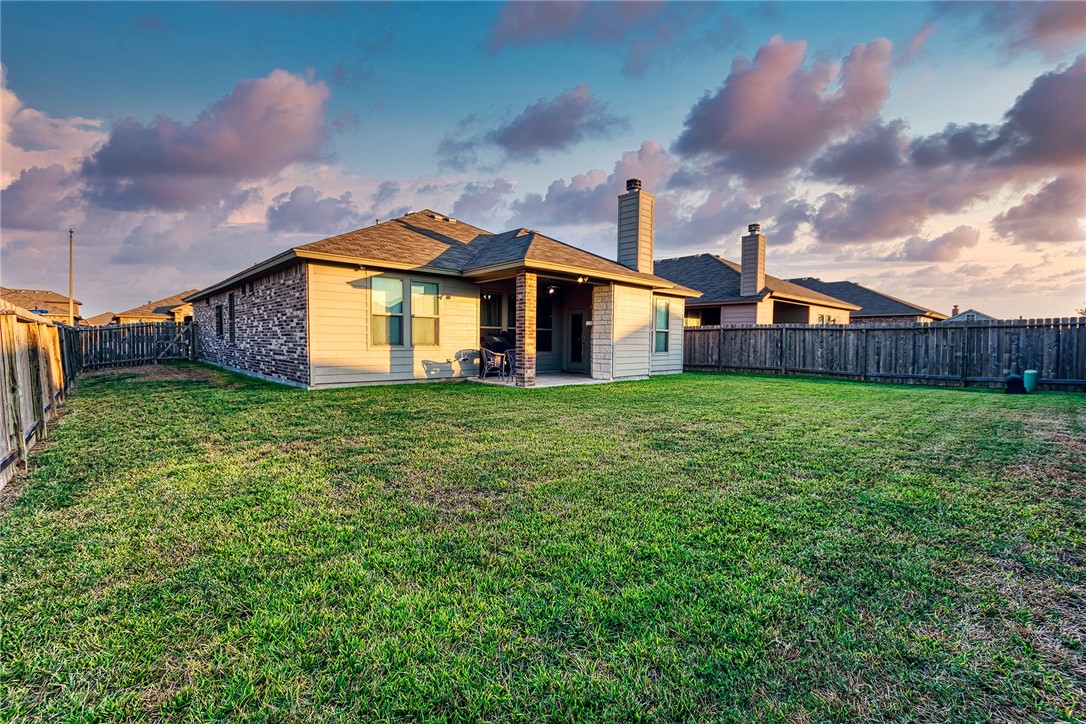 Portland, Texas 78374, United States, 4 Bedrooms Bedrooms, ,2 BathroomsBathrooms,Residential,Pending,39362