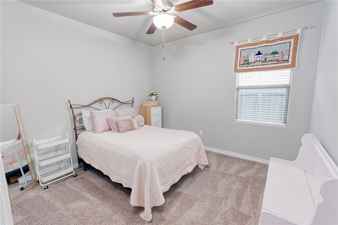 Portland, Texas 78374, United States, 4 Bedrooms Bedrooms, ,2 BathroomsBathrooms,Residential,Pending,39362