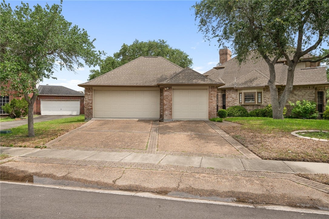 4510 Canyon Lake Circle