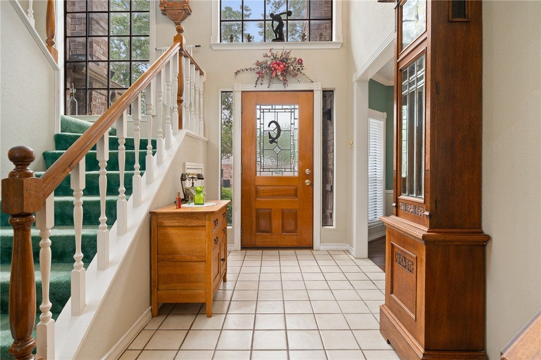 4510 Canyon Lake Circle
