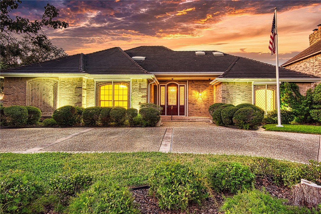 Corpus Christi, Texas 78413, United States, 3 Bedrooms Bedrooms, ,3 BathroomsBathrooms,Residential,Pending,69607