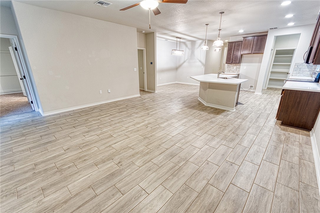 Corpus Christi, Texas 78410, United States, 4 Bedrooms Bedrooms, ,3 BathroomsBathrooms,Residential,Active,27952