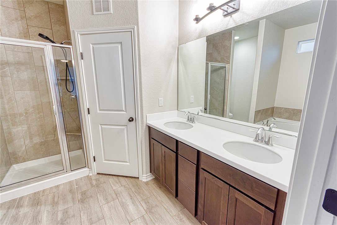 Corpus Christi, Texas 78410, United States, 4 Bedrooms Bedrooms, ,3 BathroomsBathrooms,Residential,Active,27952