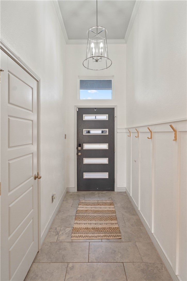 1633 Antoinette Drive