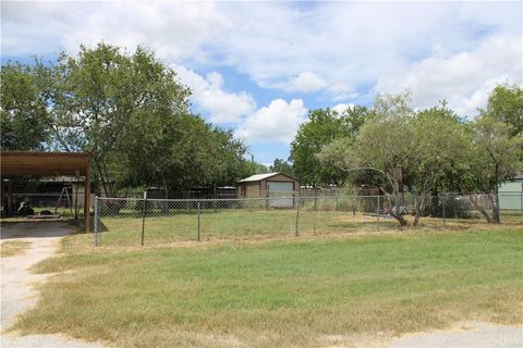 A home in Orange Grove