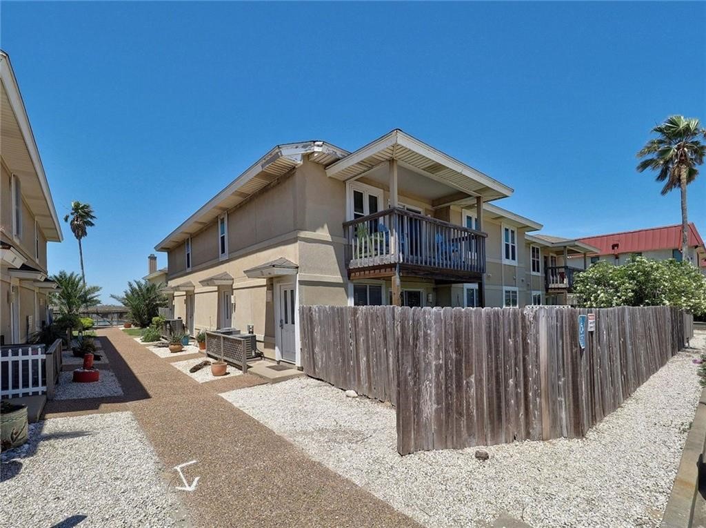 Corpus Christi, Texas 78418, United States, 2 Bedrooms Bedrooms, ,3 BathroomsBathrooms,Residential,Active,46514