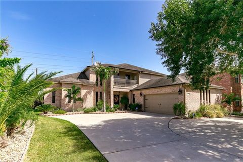 Photo of 8206 Etienne Drive, Corpus Christi, TX 78414 (MLS # 472390)