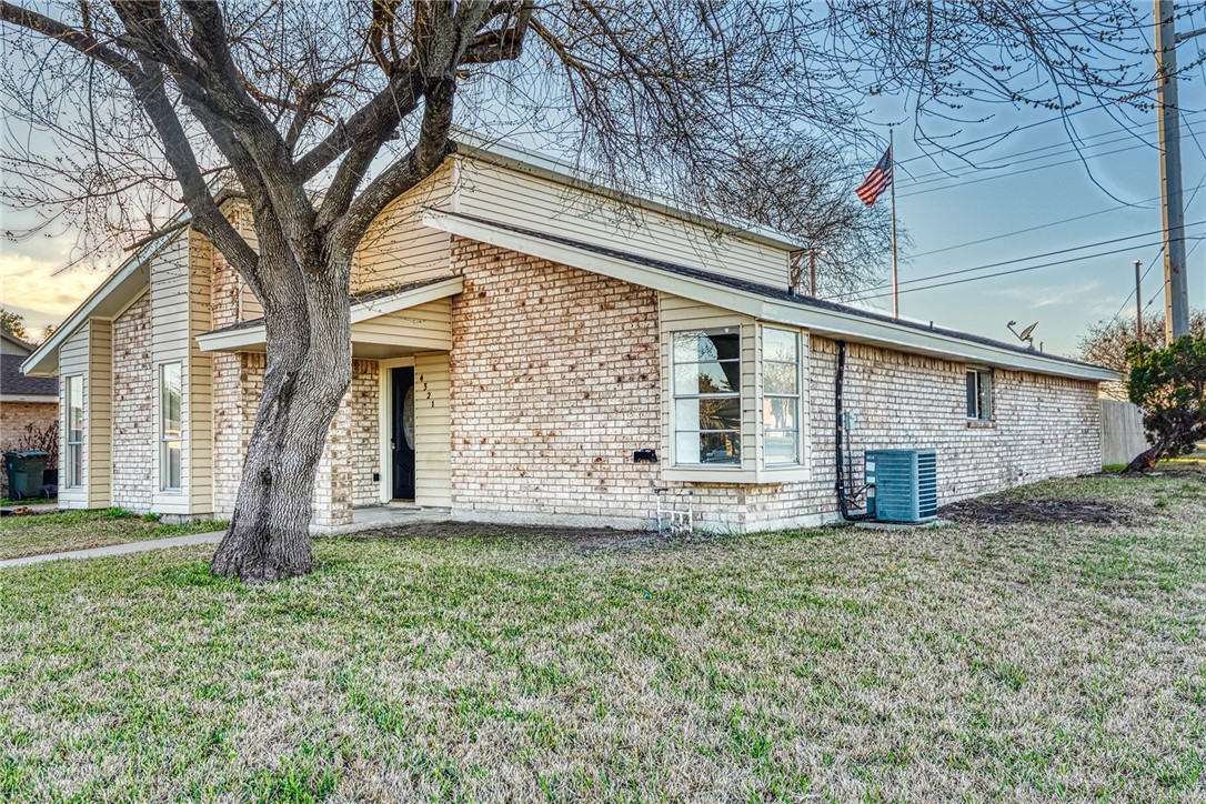 Corpus Christi, Texas 78410, United States, 4 Bedrooms Bedrooms, ,2 BathroomsBathrooms,Residential,Pending,13132