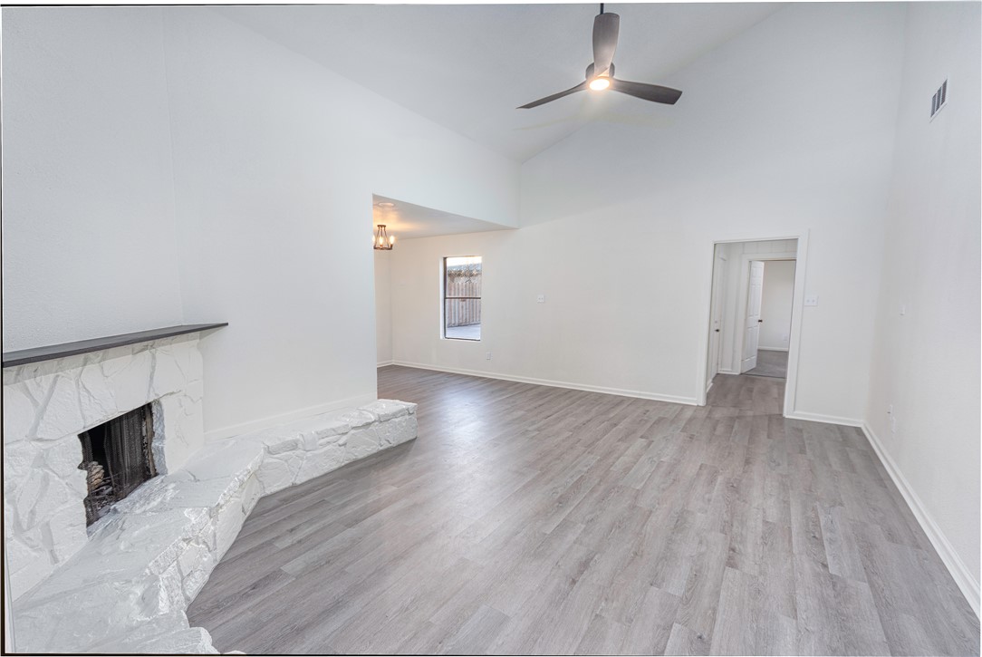 Corpus Christi, Texas 78410, United States, 4 Bedrooms Bedrooms, ,2 BathroomsBathrooms,Residential,Pending,13132