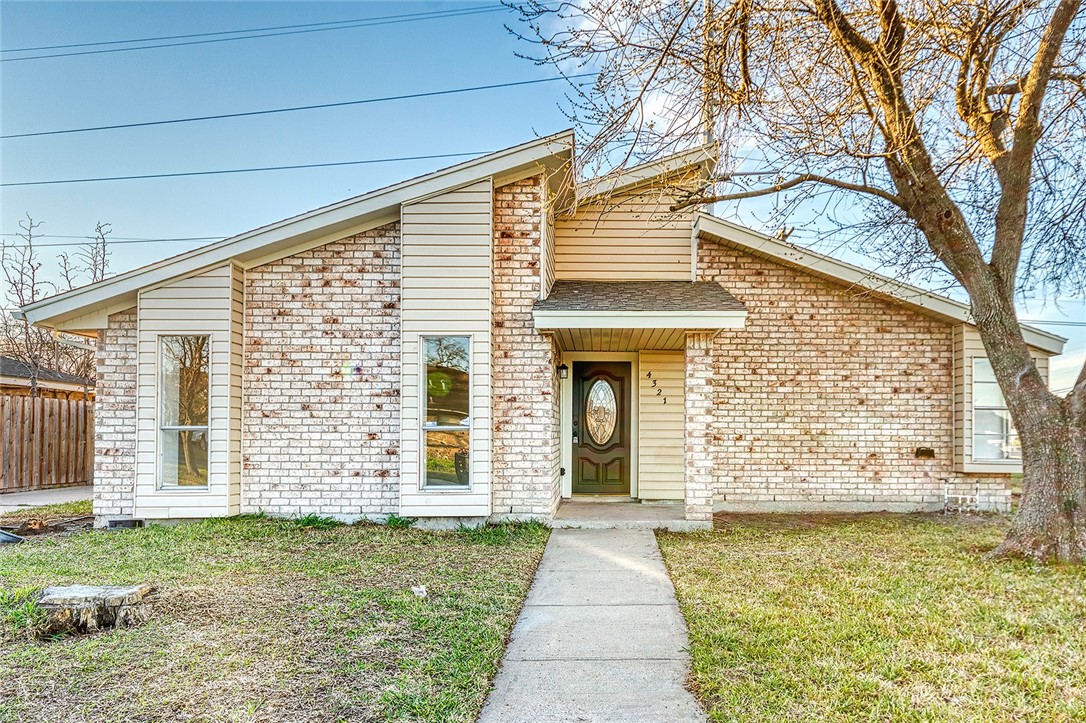 Corpus Christi, Texas 78410, United States, 4 Bedrooms Bedrooms, ,2 BathroomsBathrooms,Residential,Pending,13132