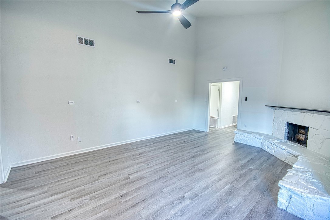 Corpus Christi, Texas 78410, United States, 4 Bedrooms Bedrooms, ,2 BathroomsBathrooms,Residential,Pending,13132