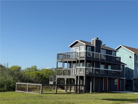 Photo of 210 Causeway Street, Portland, TX 78374 (MLS # 482143)