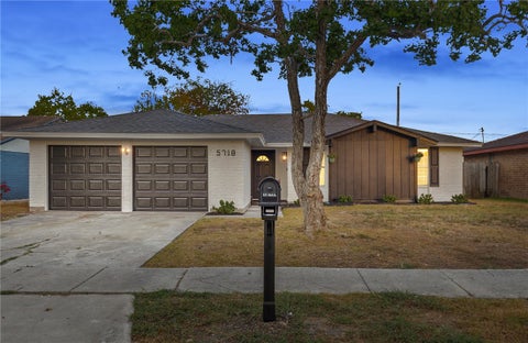 Photo of 5718 Crestgrove Drive, Corpus Christi, TX 78415 (MLS # 482243)